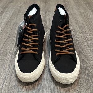 Black Frye Ludlow High men’s size 9.5 shoes. New with original box.